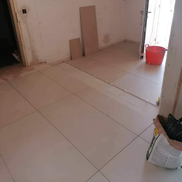 Service de pose de carrelage Nîmes