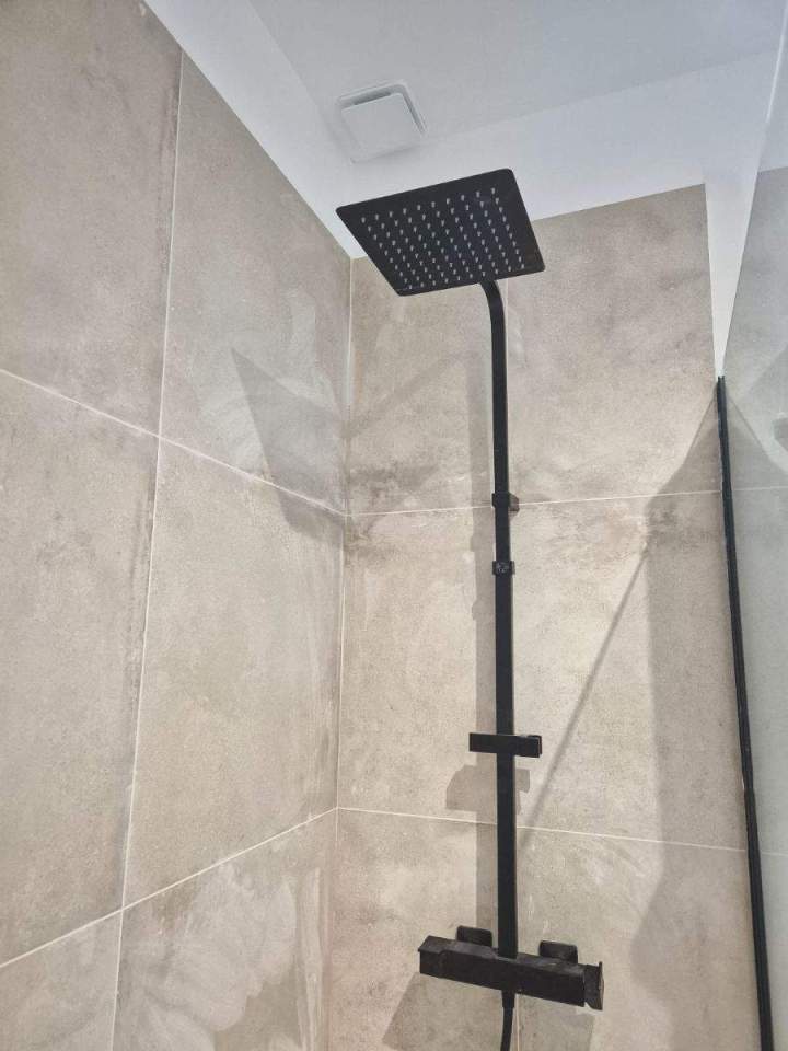 Pour revêtir les murs des cuisines et des salles de bains